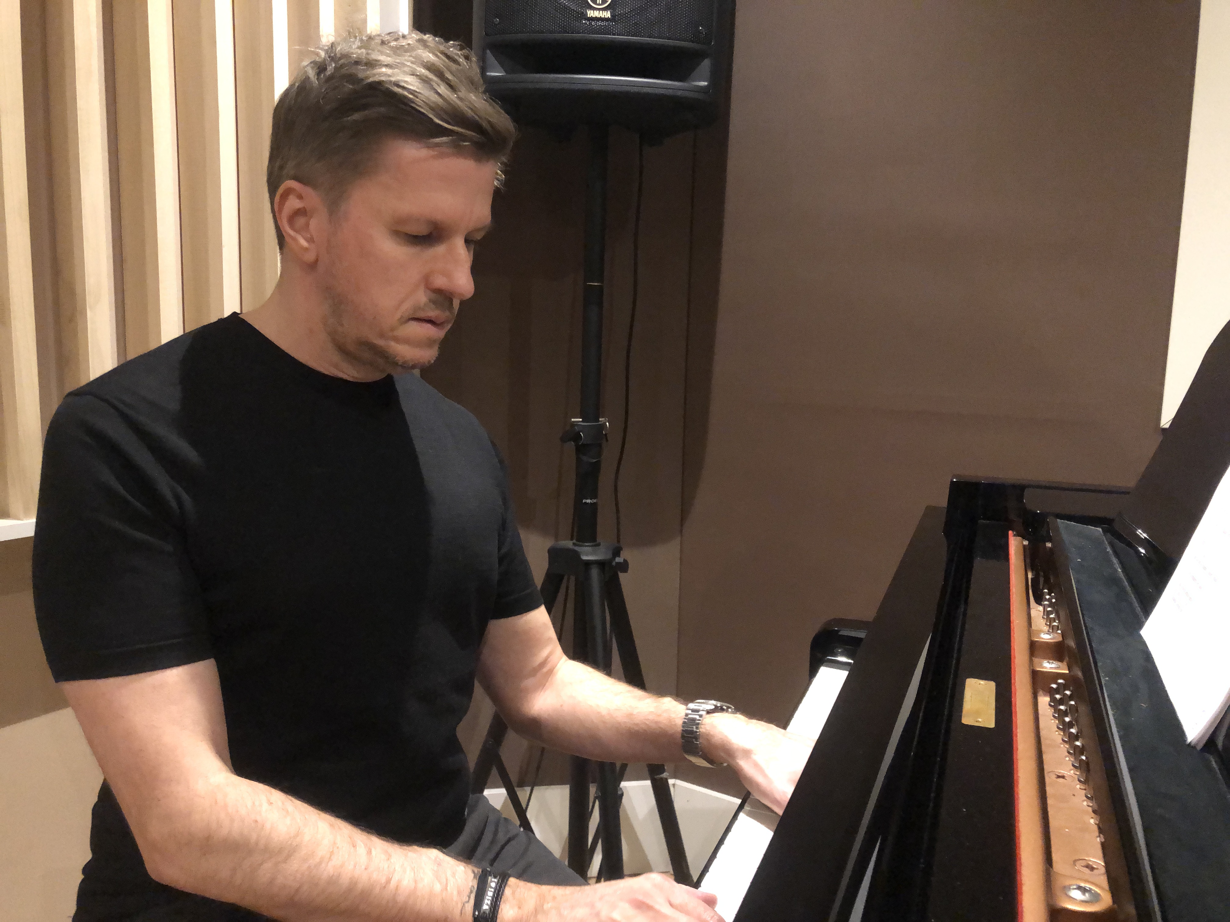 “CORALLI” è il nuovo singolo di CLAUDIO RIGO